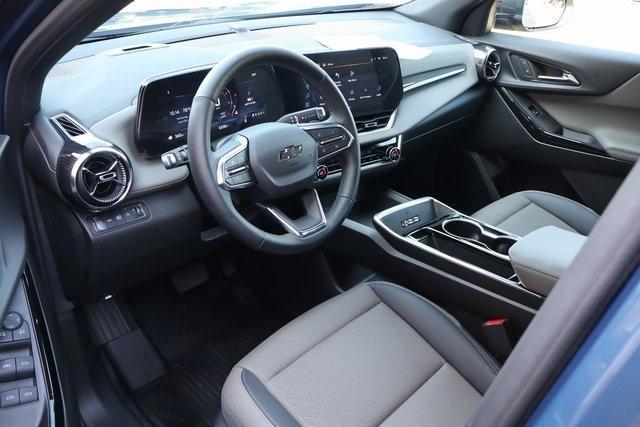 used 2025 Chevrolet Equinox car, priced at $33,900