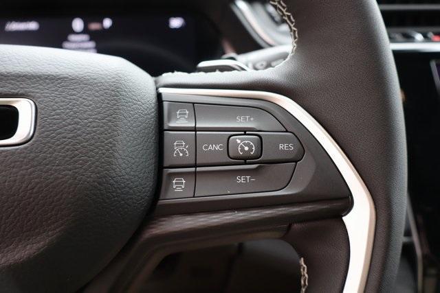 new 2025 Jeep Grand Cherokee car, priced at $43,302