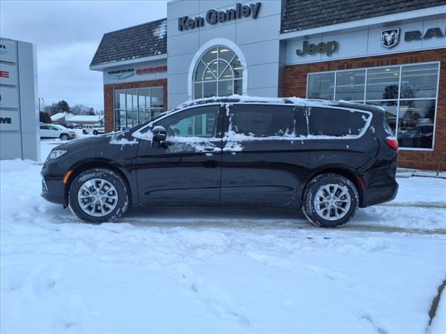 new 2025 Chrysler Pacifica car, priced at $41,831