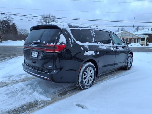 new 2025 Chrysler Pacifica car, priced at $41,831