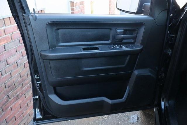 used 2019 Ram 1500 Classic car, priced at $17,900