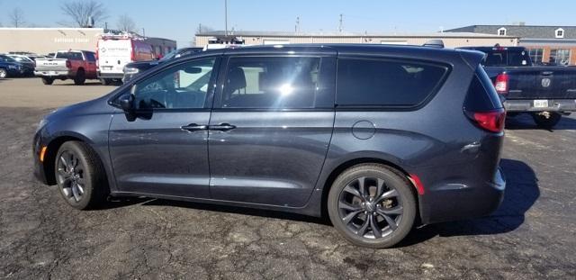 used 2019 Chrysler Pacifica car, priced at $17,900