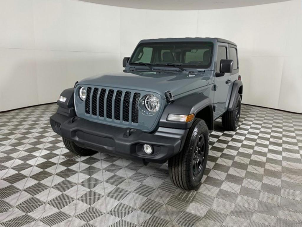 new 2025 Jeep Wrangler car, priced at $43,556