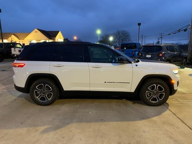 new 2024 Jeep Grand Cherokee 4xe car, priced at $62,711