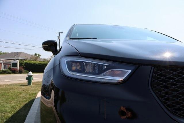 new 2025 Chrysler Pacifica car, priced at $42,993
