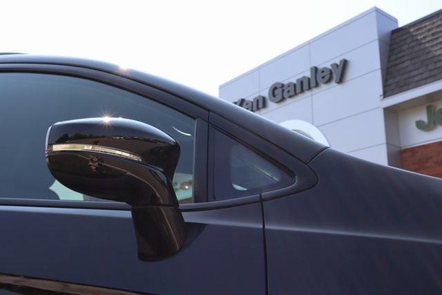new 2025 Chrysler Pacifica car, priced at $42,993