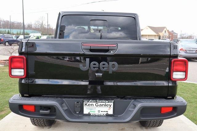 new 2025 Jeep Gladiator car, priced at $42,742