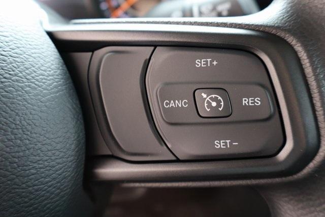 new 2025 Jeep Gladiator car, priced at $42,742