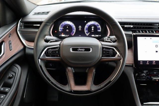 new 2025 Jeep Grand Cherokee car, priced at $58,837