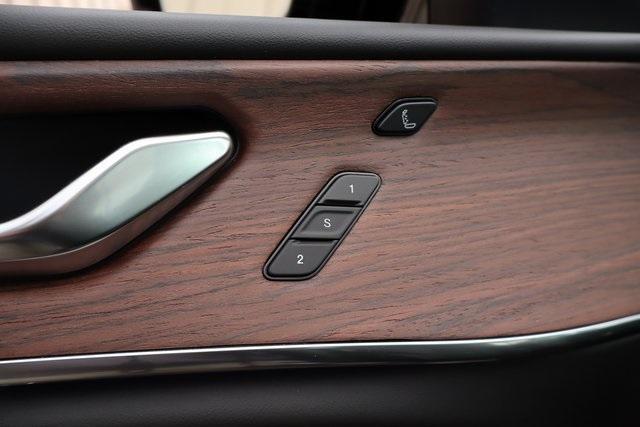 new 2025 Jeep Grand Cherokee car, priced at $58,837