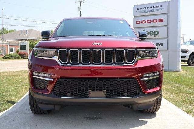 new 2025 Jeep Grand Cherokee car, priced at $50,570