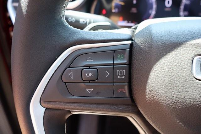 new 2025 Jeep Grand Cherokee car, priced at $50,570