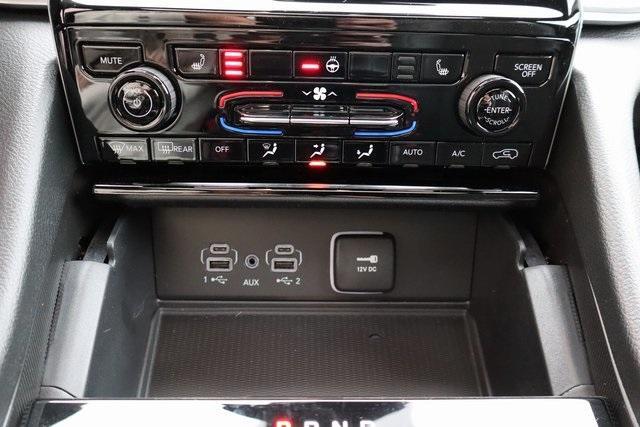 new 2025 Jeep Grand Cherokee car, priced at $43,730