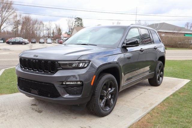 new 2025 Jeep Grand Cherokee car, priced at $50,392