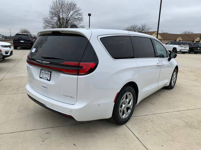 new 2024 Chrysler Pacifica car, priced at $45,355