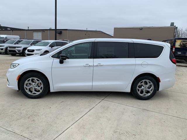 new 2024 Chrysler Pacifica car, priced at $45,355