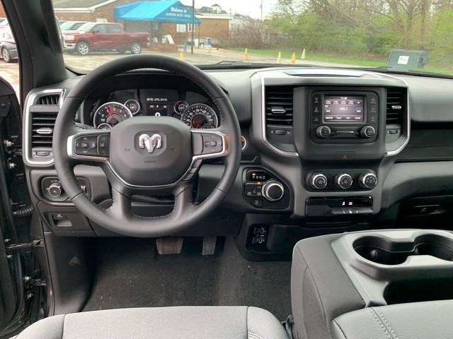 new 2024 Ram 1500 car, priced at $45,576