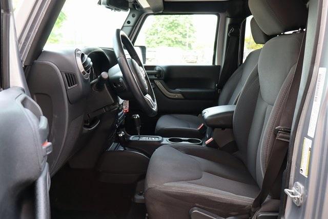 used 2013 Jeep Wrangler Unlimited car, priced at $12,900