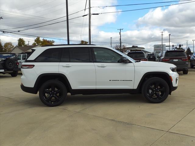 new 2025 Jeep Grand Cherokee car, priced at $52,295