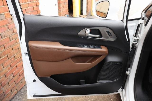 used 2019 Chrysler Pacifica car, priced at $21,900