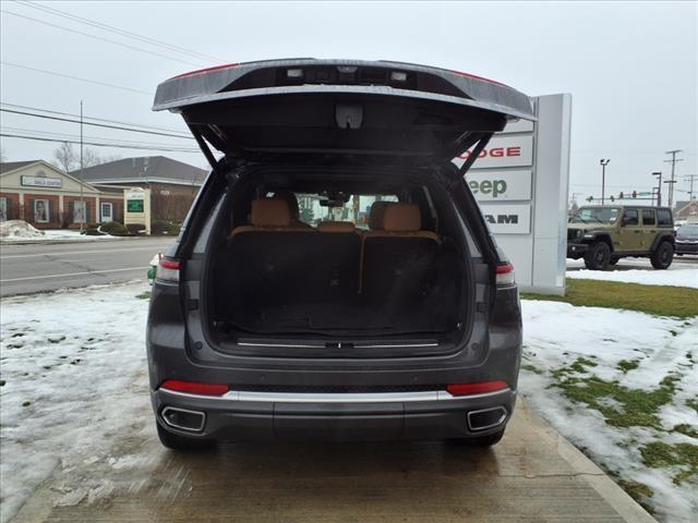 used 2022 Jeep Grand Cherokee car, priced at $41,040