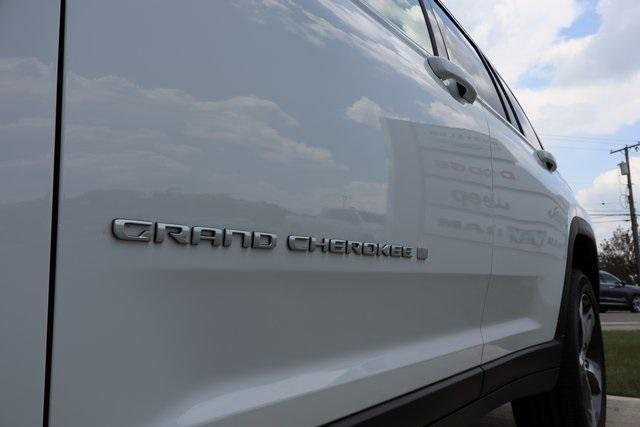 new 2025 Jeep Grand Cherokee car, priced at $50,064