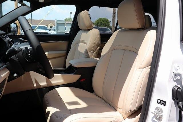 new 2025 Jeep Grand Cherokee car, priced at $50,064