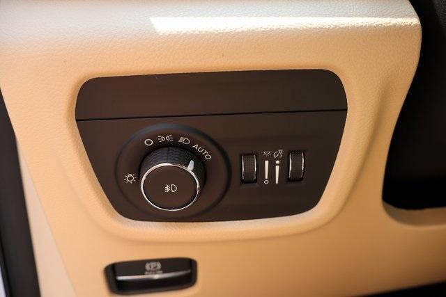 new 2025 Jeep Grand Cherokee car, priced at $50,064