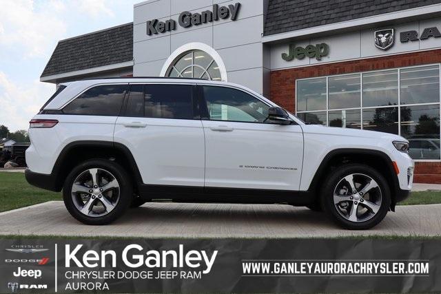 new 2025 Jeep Grand Cherokee car, priced at $50,064