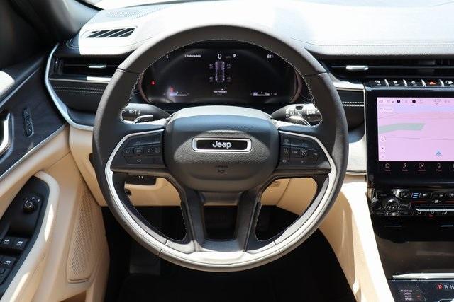 new 2025 Jeep Grand Cherokee car, priced at $50,064