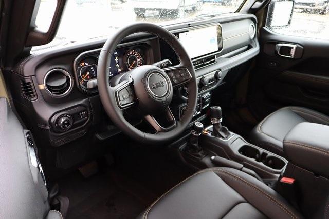 new 2025 Jeep Gladiator car, priced at $45,687
