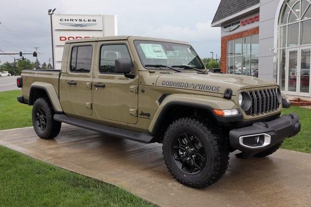 new 2025 Jeep Gladiator car, priced at $45,687