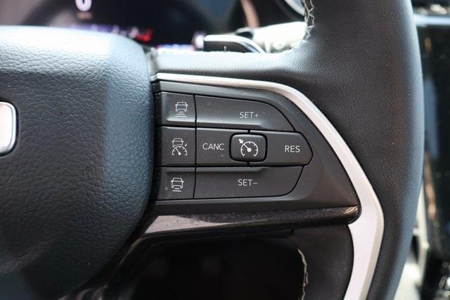 used 2023 Jeep Grand Cherokee car, priced at $32,900