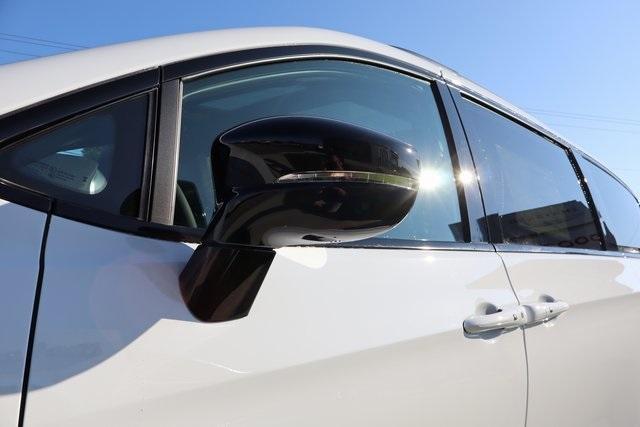 new 2025 Chrysler Pacifica car, priced at $50,423