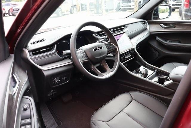 new 2025 Jeep Grand Cherokee car, priced at $43,431