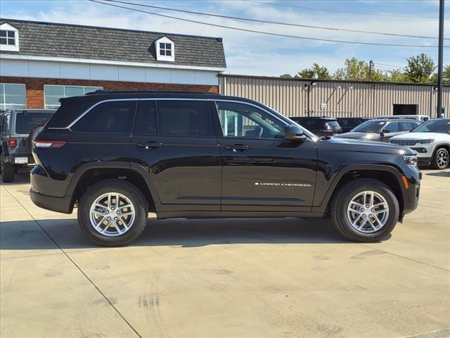 new 2024 Jeep Grand Cherokee car, priced at $36,204