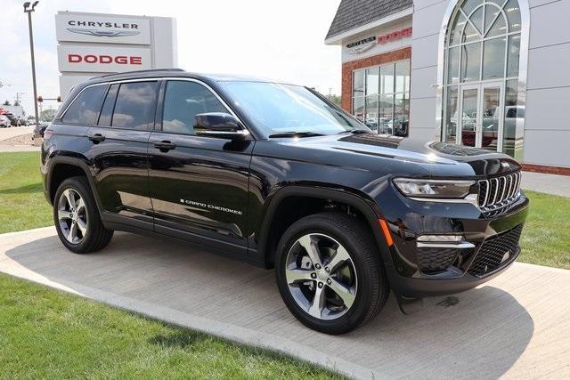 new 2025 Jeep Grand Cherokee car, priced at $50,570