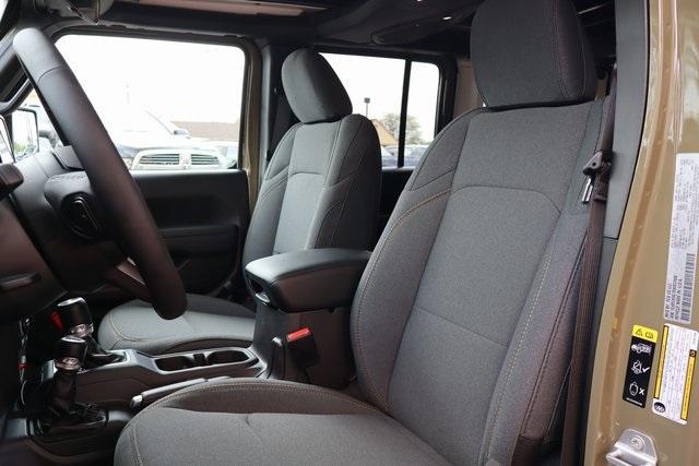 new 2025 Jeep Wrangler car, priced at $52,412