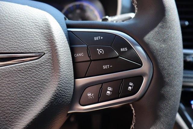 new 2025 Chrysler Pacifica car, priced at $41,347