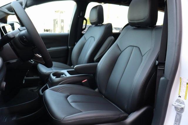 new 2026 Chrysler Pacifica car, priced at $42,817