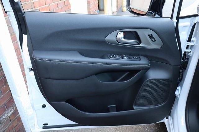 new 2026 Chrysler Pacifica car, priced at $42,817