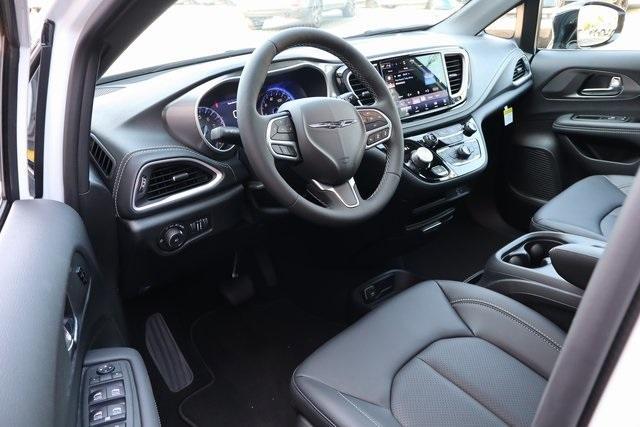 new 2026 Chrysler Pacifica car, priced at $42,817