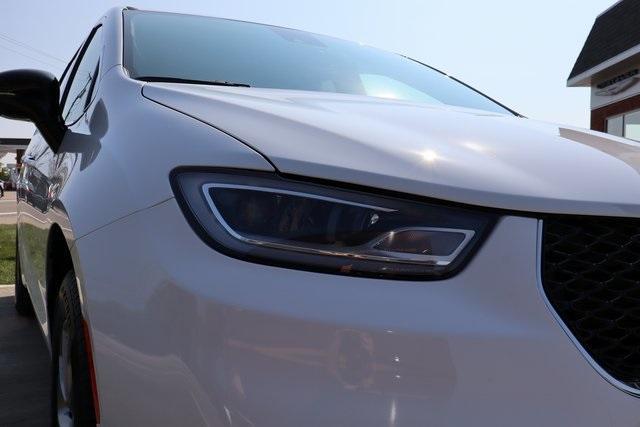 new 2026 Chrysler Pacifica car, priced at $42,817