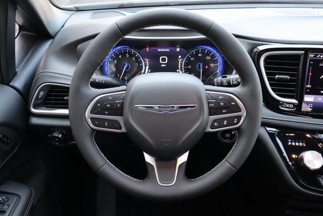 new 2026 Chrysler Pacifica car, priced at $42,817