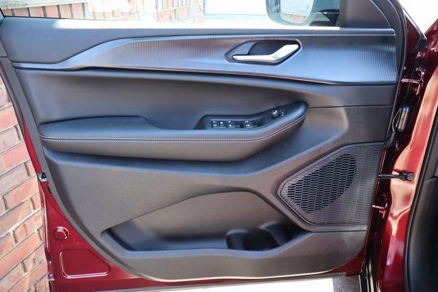 new 2025 Jeep Grand Cherokee car, priced at $42,522