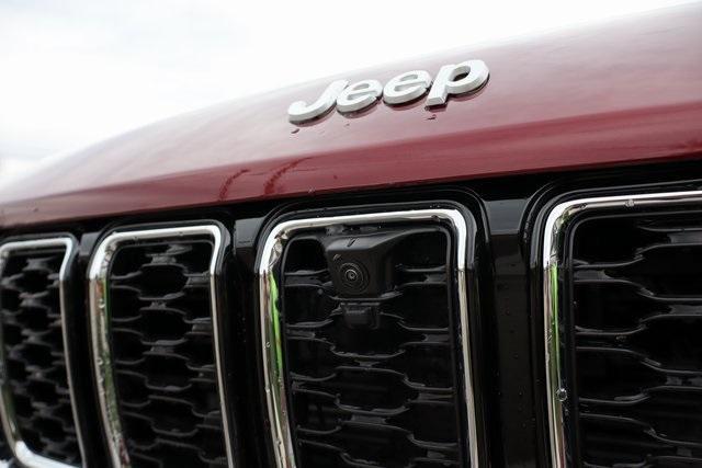 new 2025 Jeep Grand Cherokee car, priced at $48,391