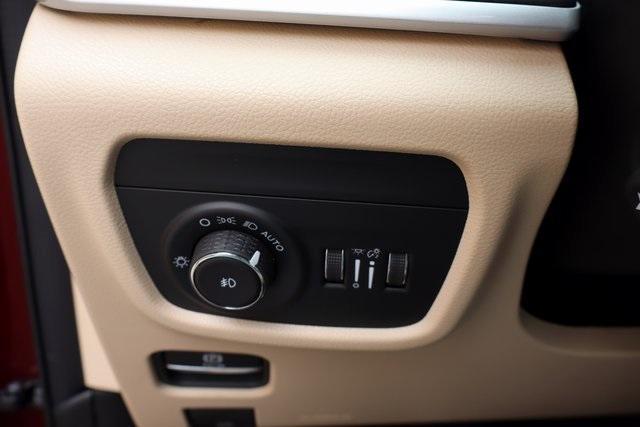 new 2025 Jeep Grand Cherokee car, priced at $48,391