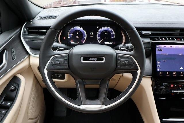 new 2025 Jeep Grand Cherokee car, priced at $48,391