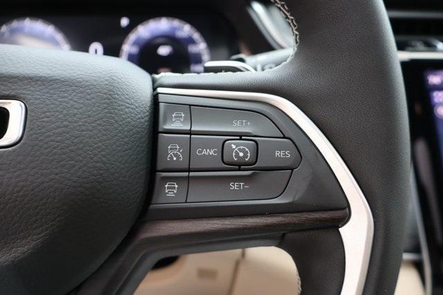 new 2025 Jeep Grand Cherokee car, priced at $48,391