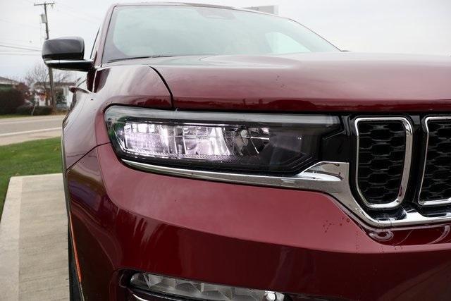 new 2025 Jeep Grand Cherokee car, priced at $48,391